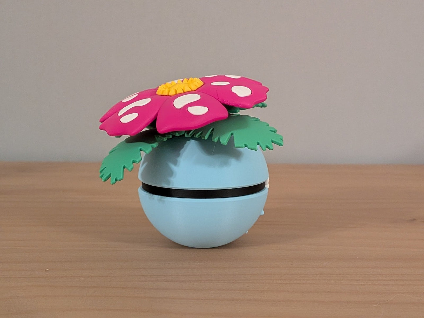Venusaur Ball | Themed Collector Ball