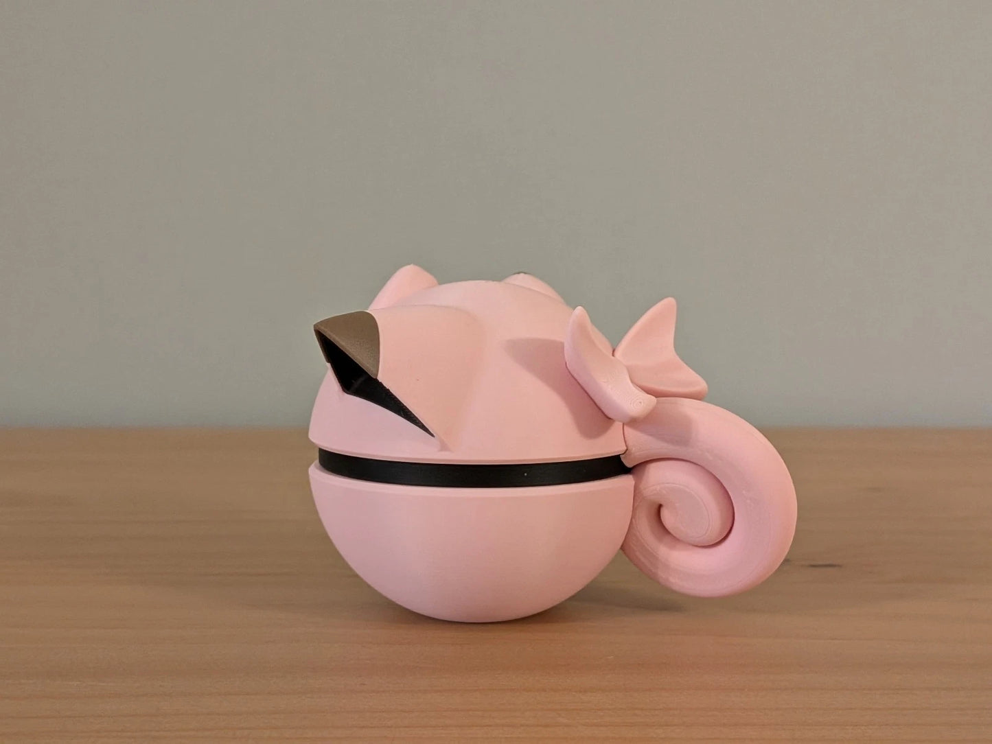 Clefairy Ball | Themed Collector Ball