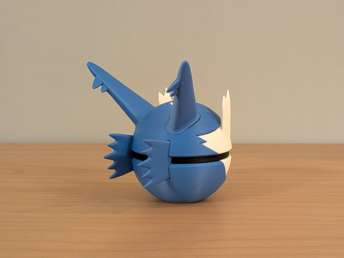 Latios Ball | Themed Collector Ball