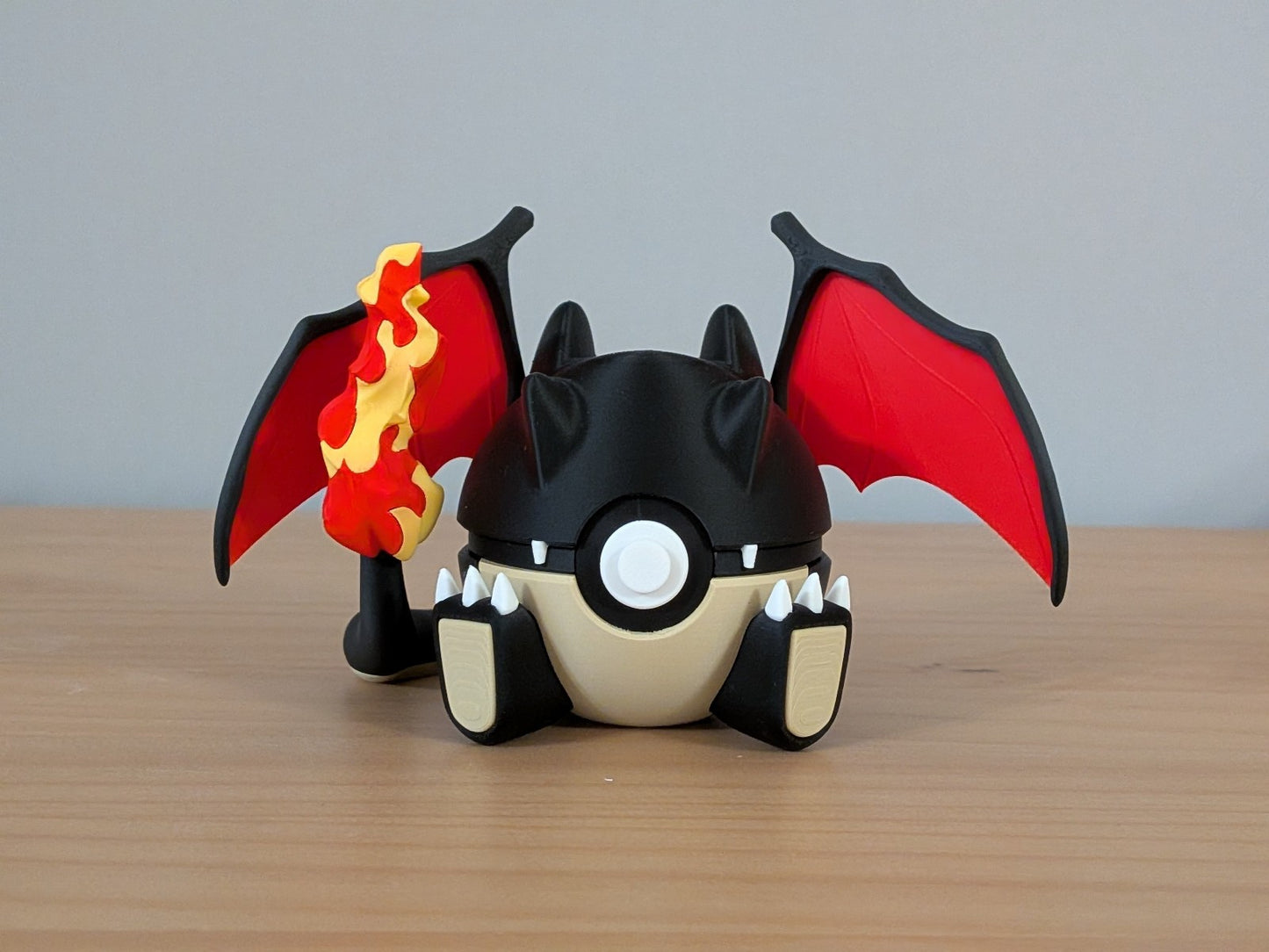 Shiny Charizard Ball | Themed Collector Ball