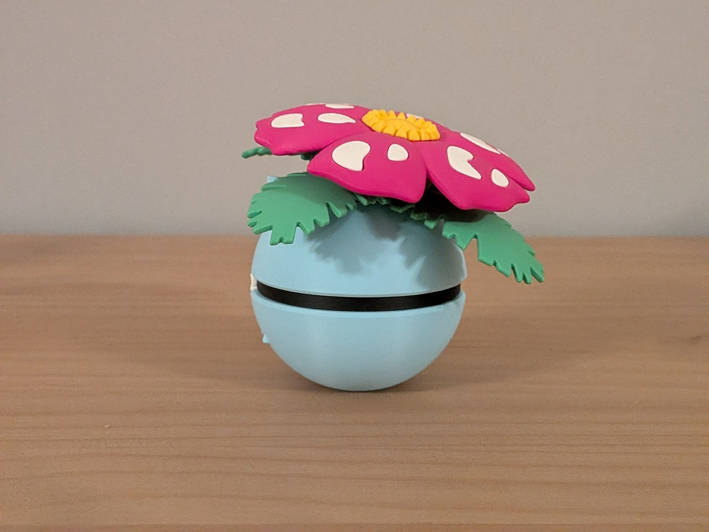 Venusaur Ball | Themed Collector Ball