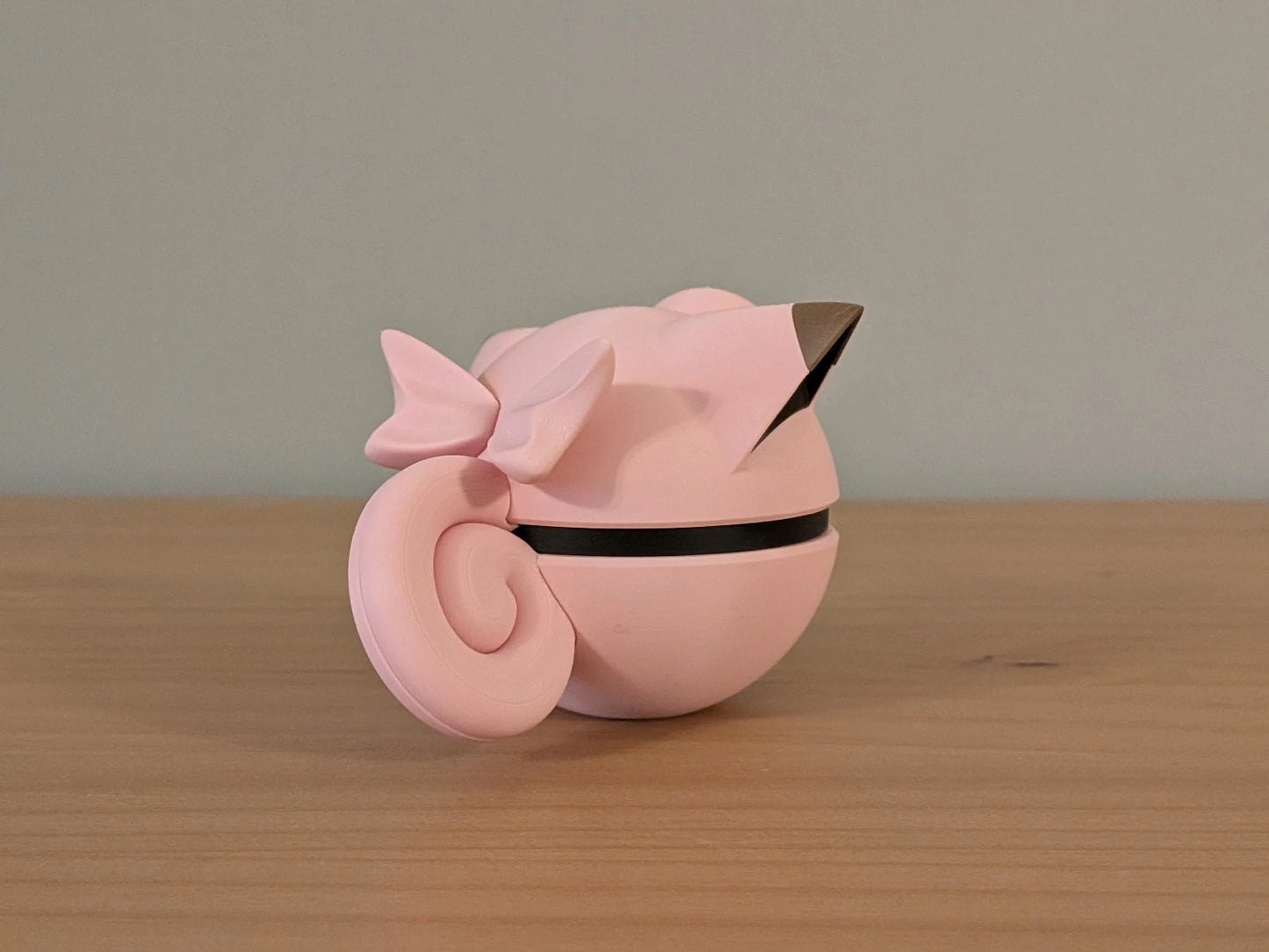 Clefairy Ball | Themed Collector Ball