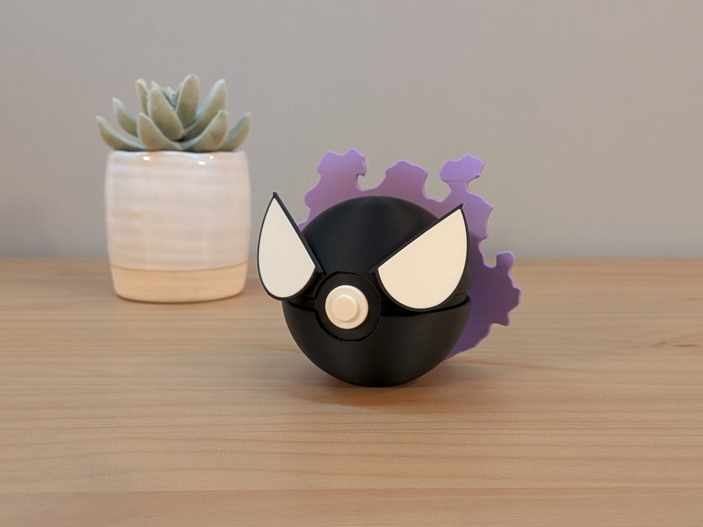 Gastly Ball | Themed Collector Ball