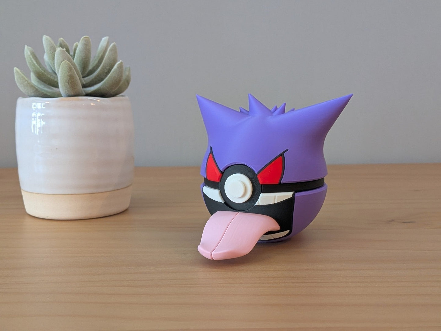 Gengar Ball | Themed Collector Ball