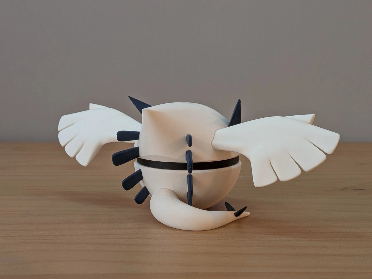 Lugia Ball | Themed Collector Ball