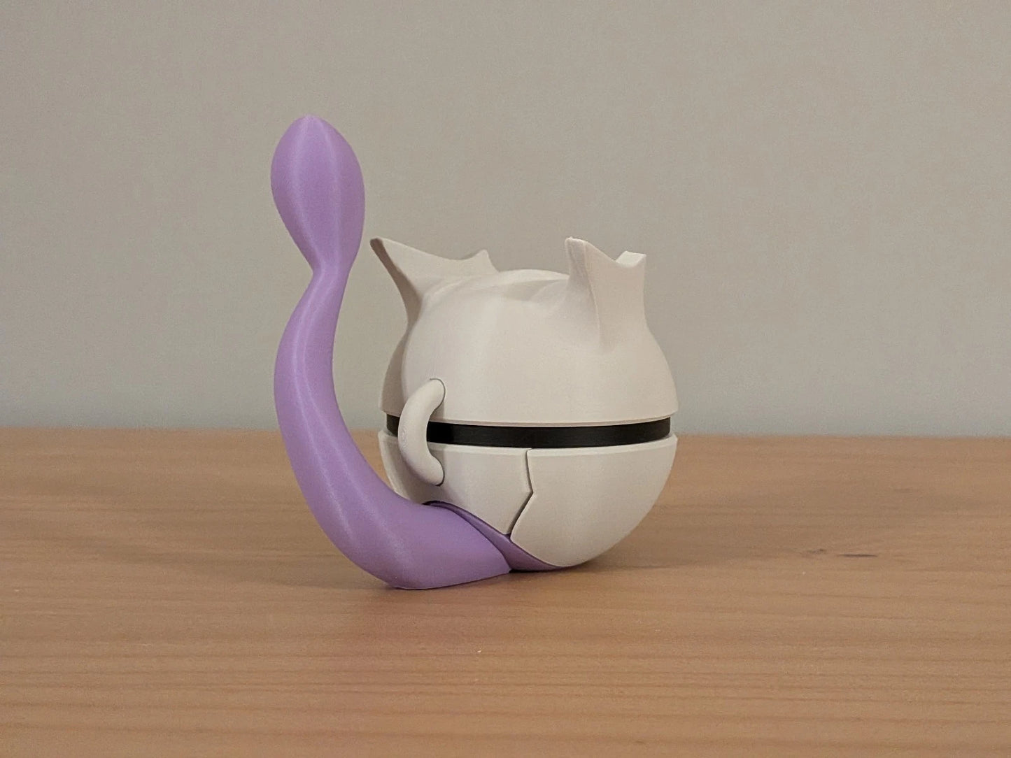 Mewtwo Ball | Themed Collector Ball