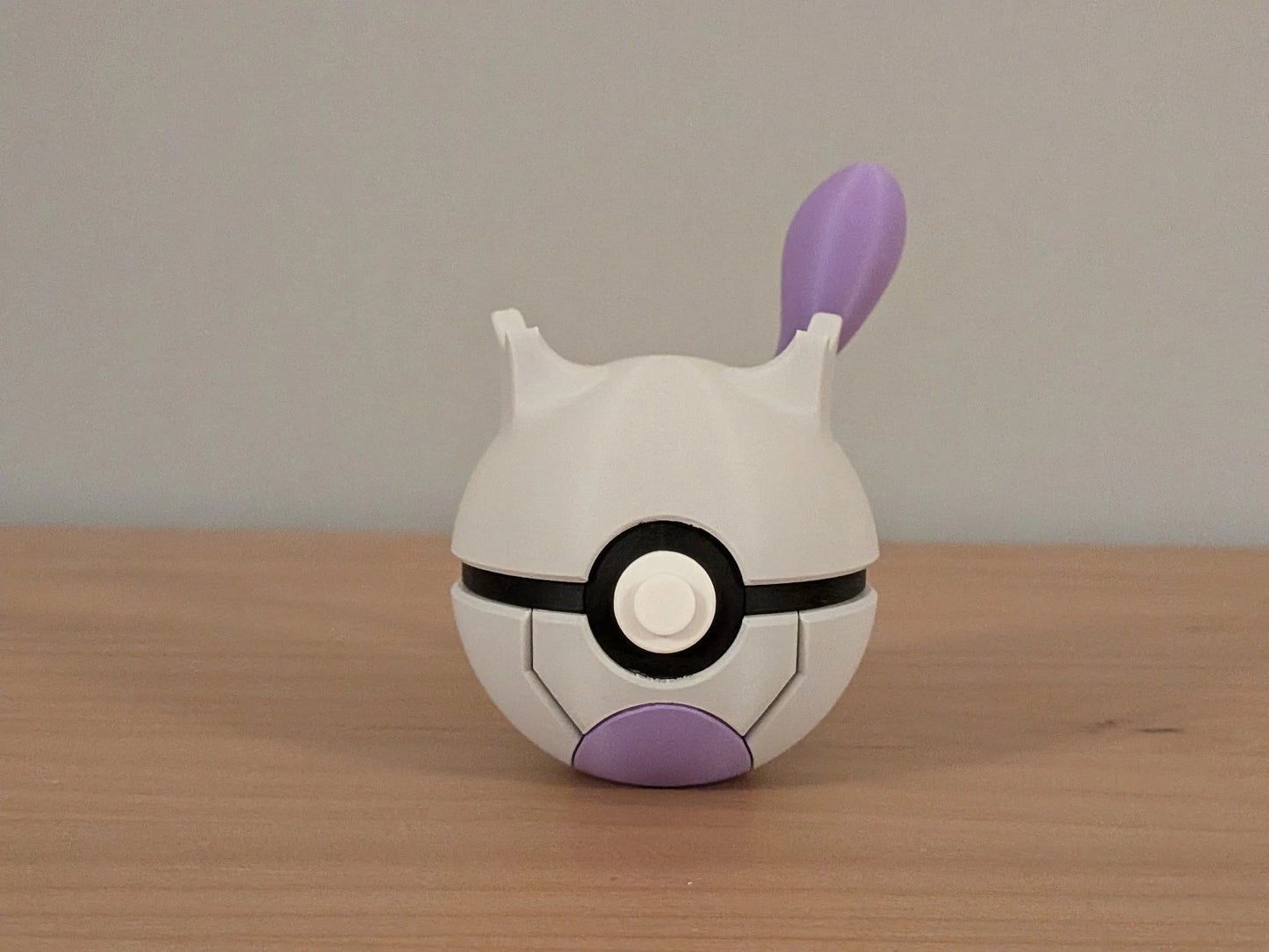 Mewtwo Ball | Themed Collector Ball