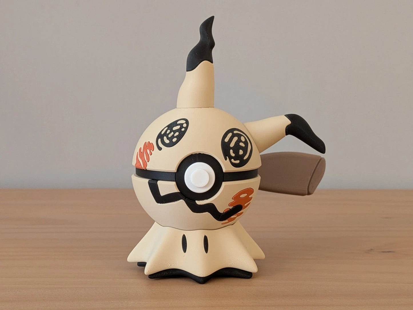 Mimikyu Ball | Themed Collector Ball