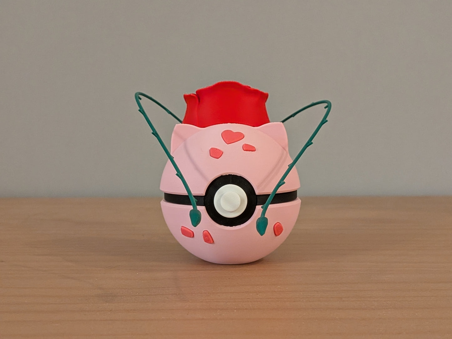 Bulbasaur (Love) Ball | Themed Collector Ball