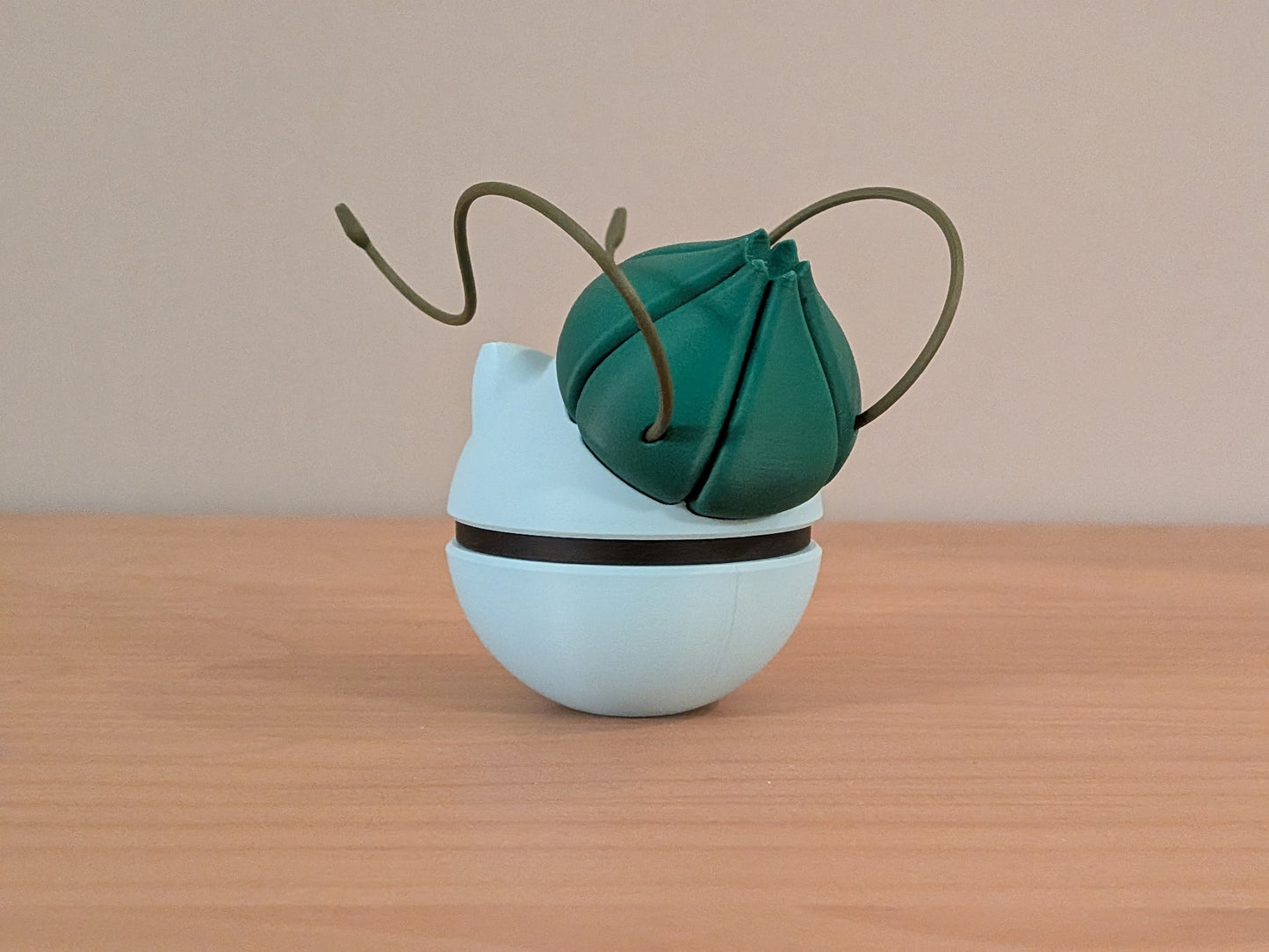 Bulbasaur Ball | Themed Collector Ball