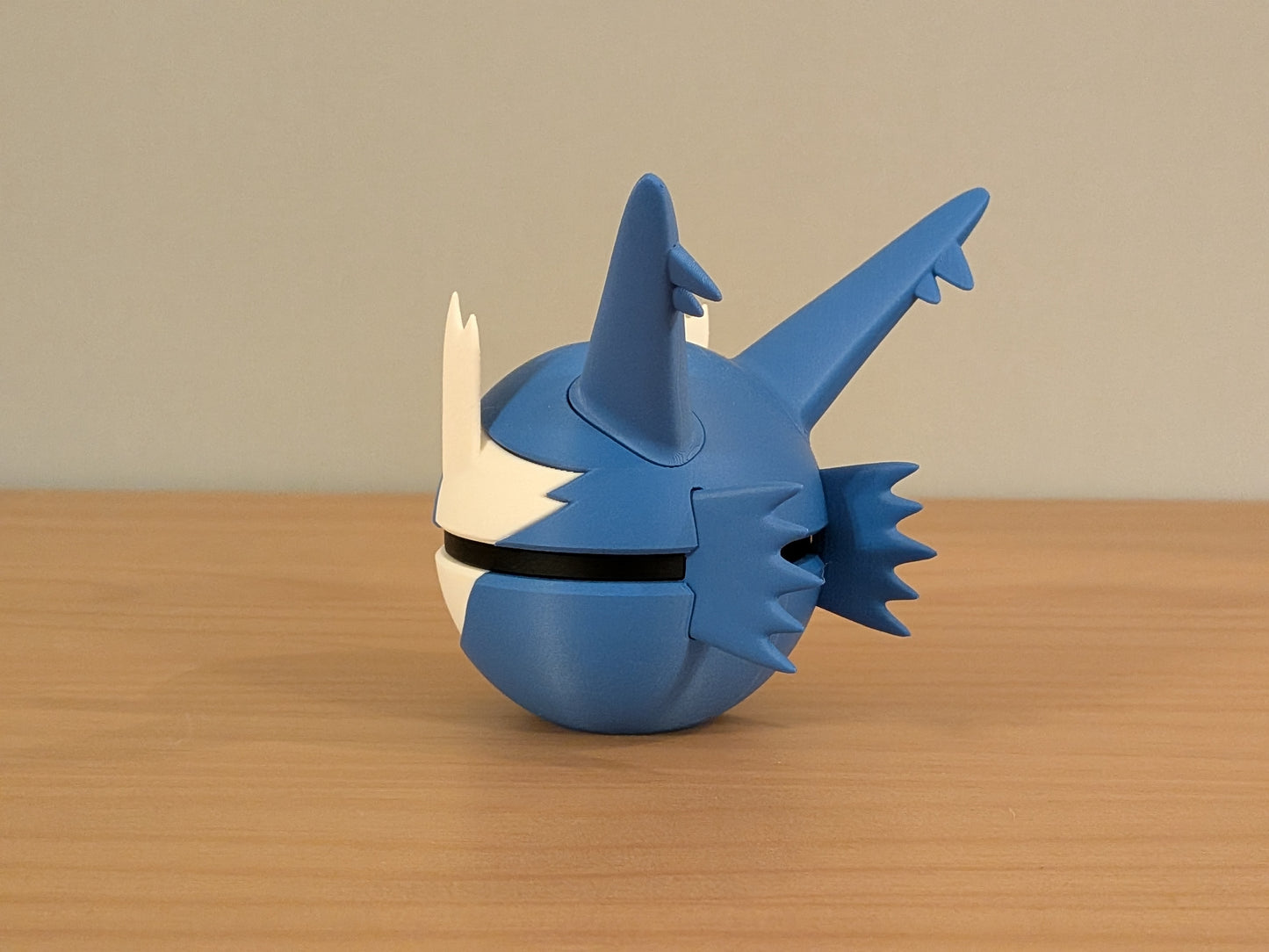 Latios Ball | Themed Collector Ball