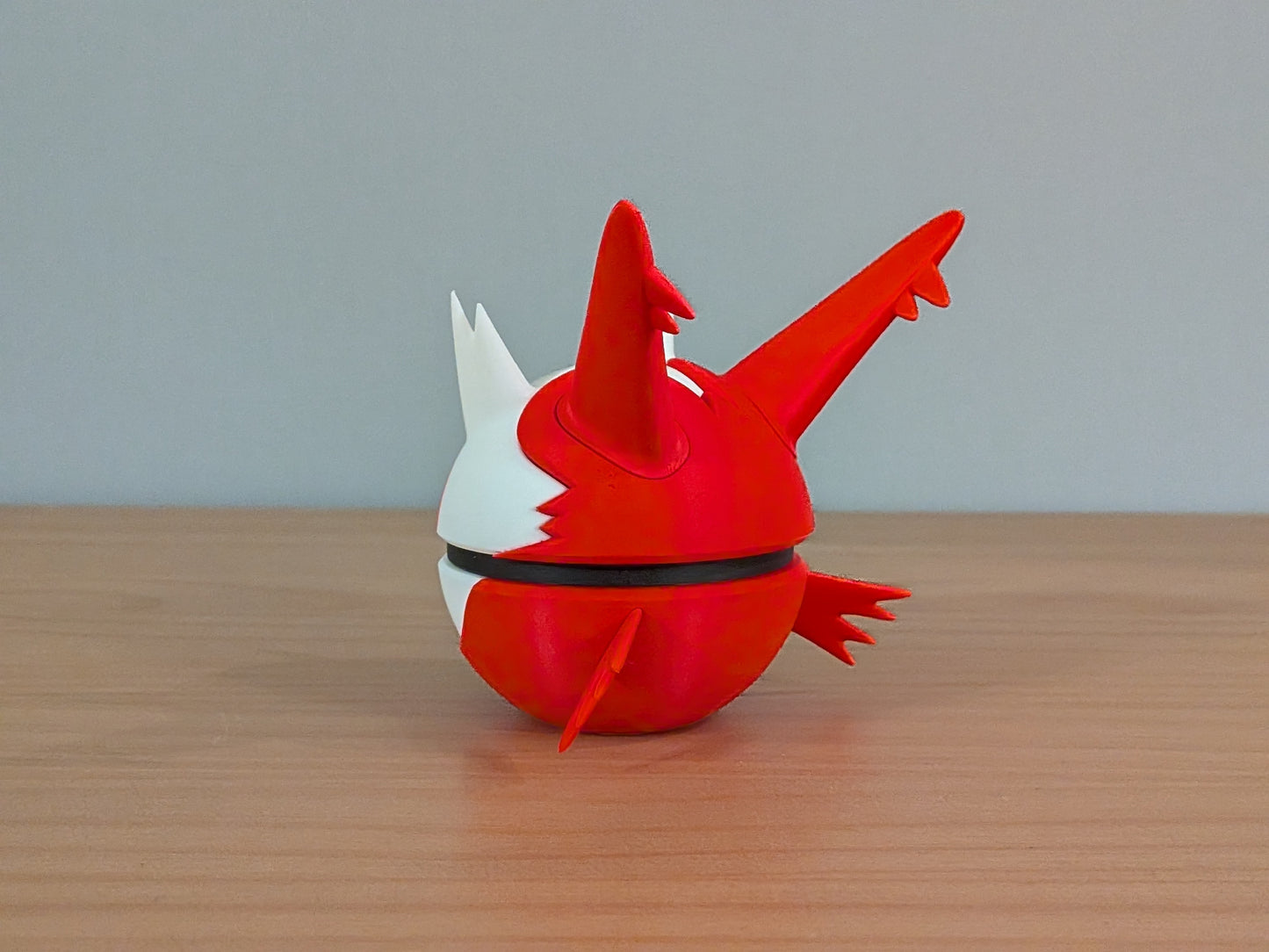 Latias Ball | Themed Collector Ball
