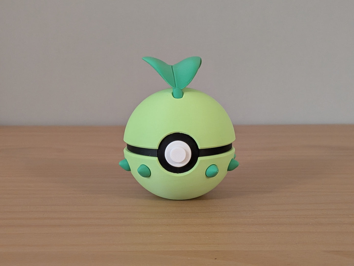 Chikorita Ball | Themed Collector Ball