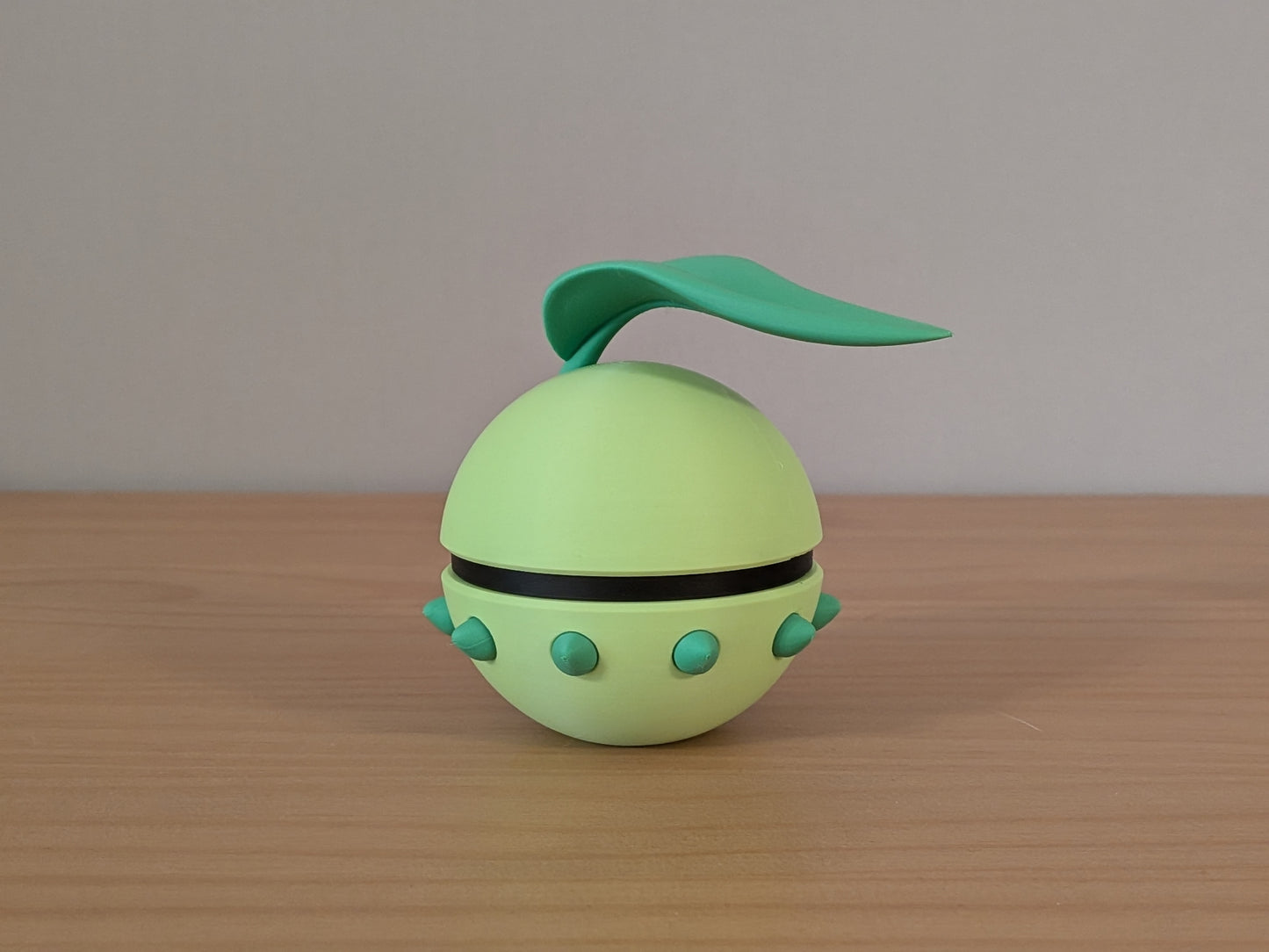 Chikorita Ball | Themed Collector Ball