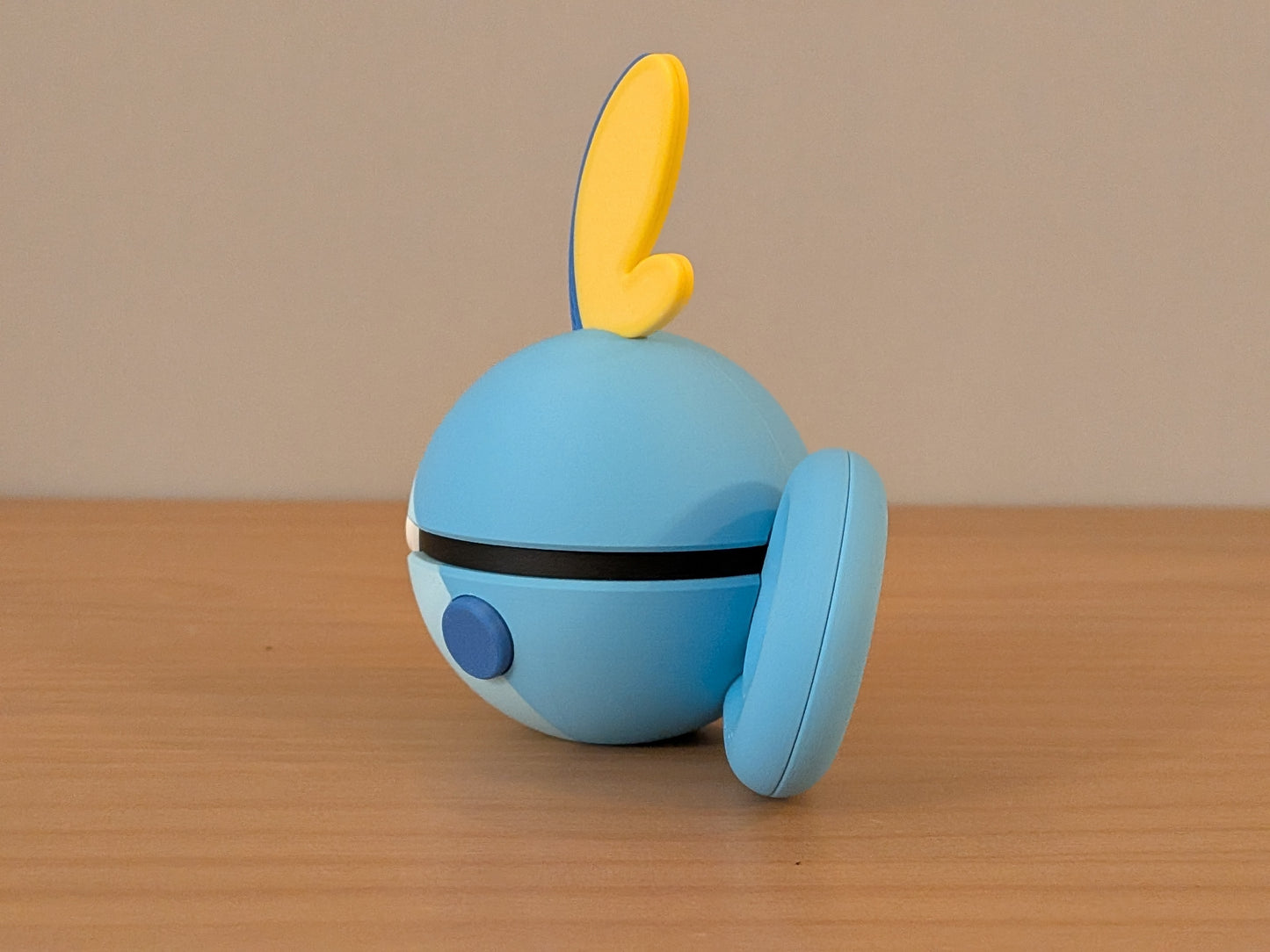 Sobble Ball | Themed Collector Ball