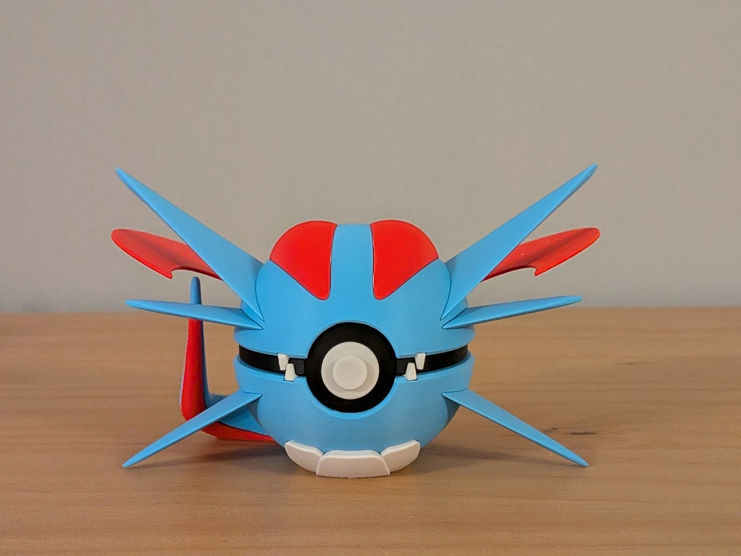 Salamence Ball | Themed Collector Ball