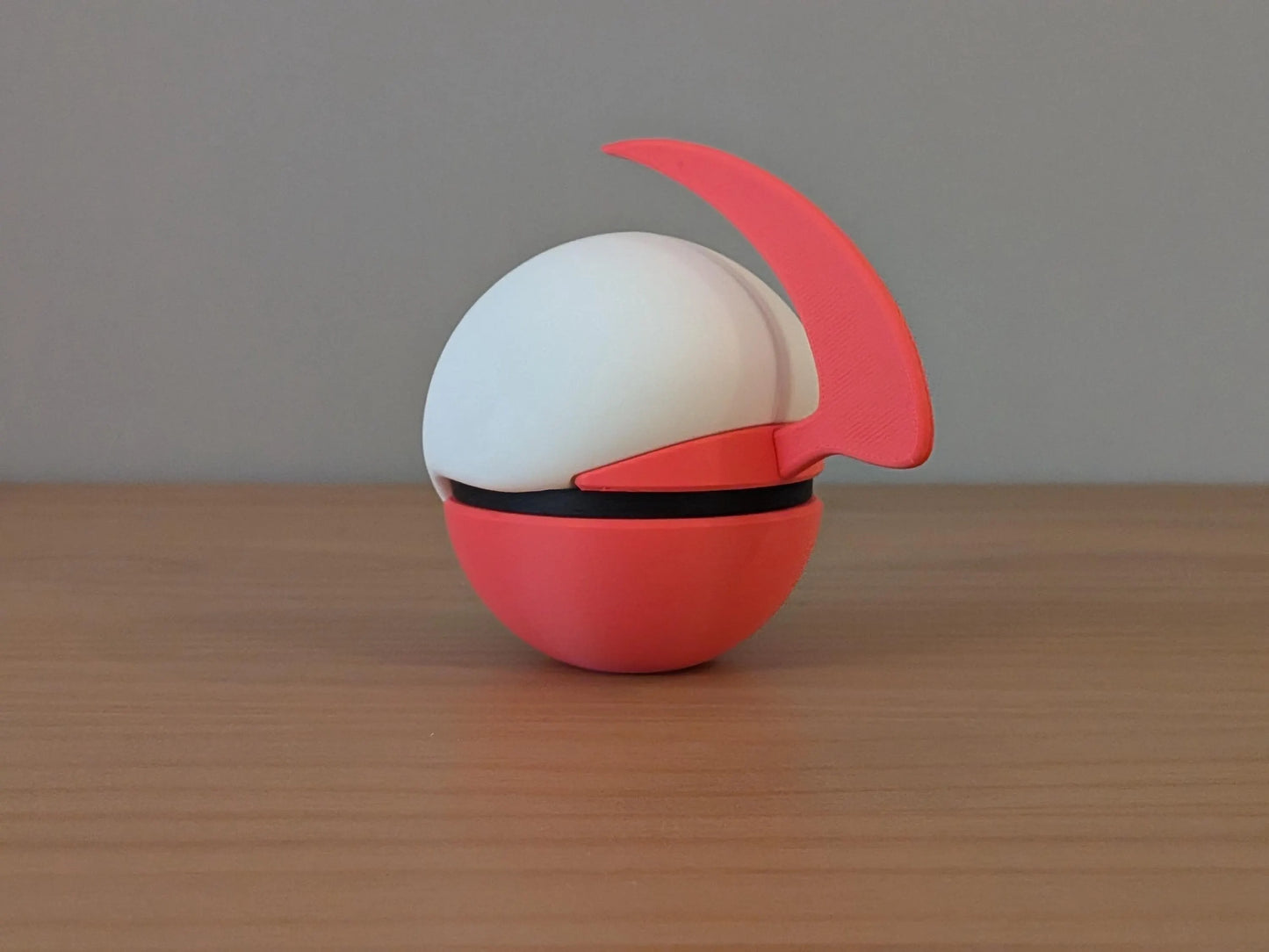 Shiny Absol Ball | Themed Collector Ball