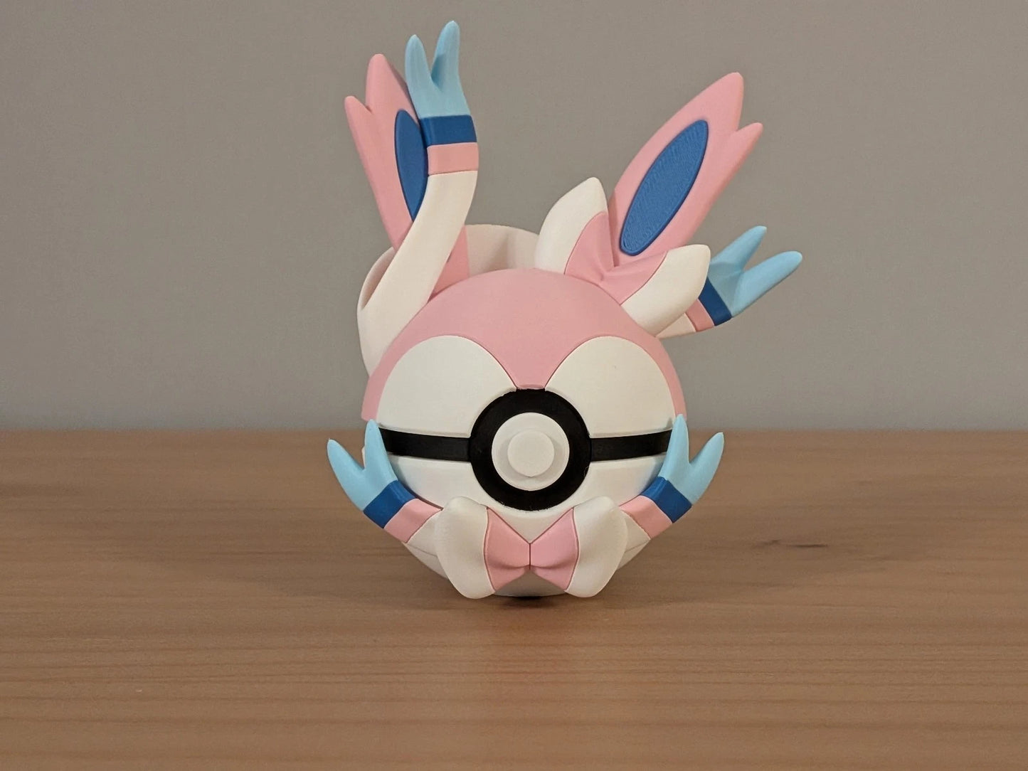 Sylveon Ball | Themed Collector Ball